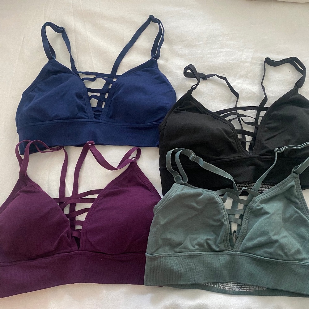 Set of 4 | S | Victoria Sport Strappy Bralettes